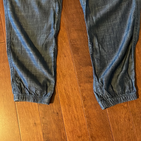 GAP size m light weight joggers - Picture 3 of 5